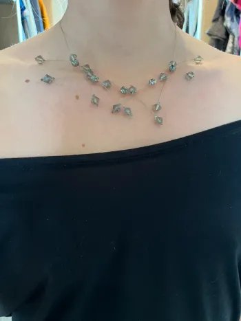 Collier fantaisie couleurs gris/argent