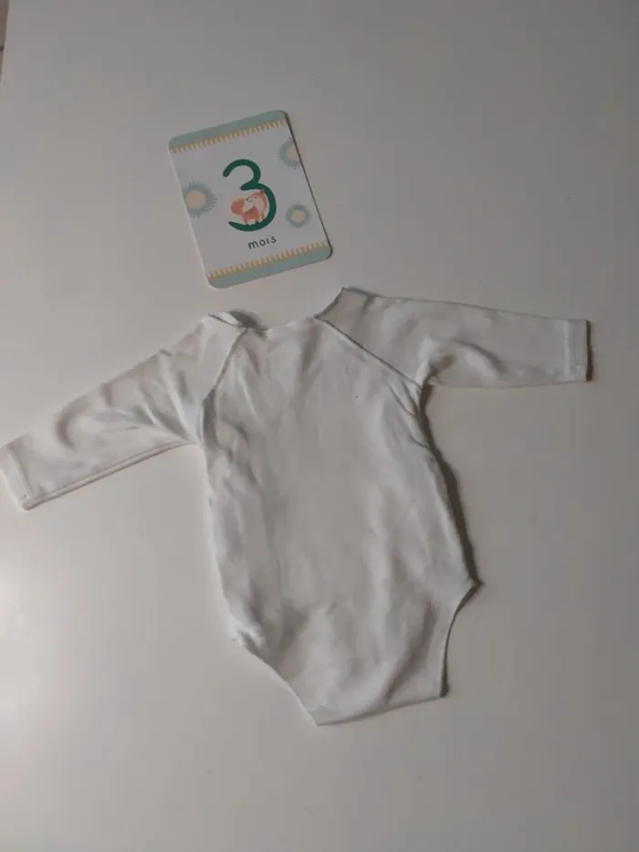 Lot de 3 bodies bébé Taille 3 mois Kiabi - photo numéro 5