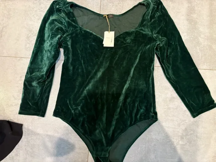 Body velours vert Botzaris neuf