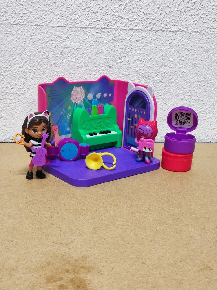 La salle de musique de DJ miaou - pièce gabby chat