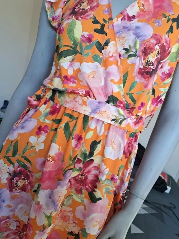 Robe fleurie d'été - photo numéro 2
