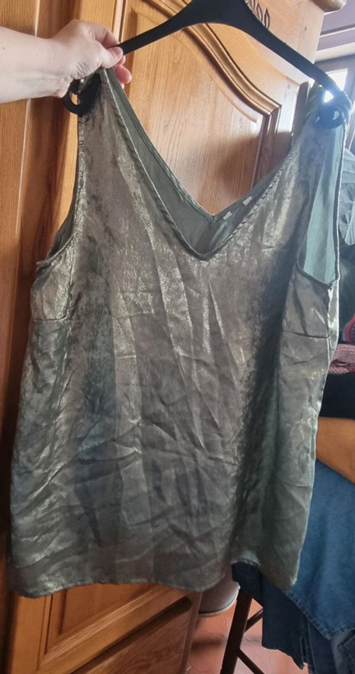 Débardeur vert brillant col v avant arrière 3xl - photo numéro 2