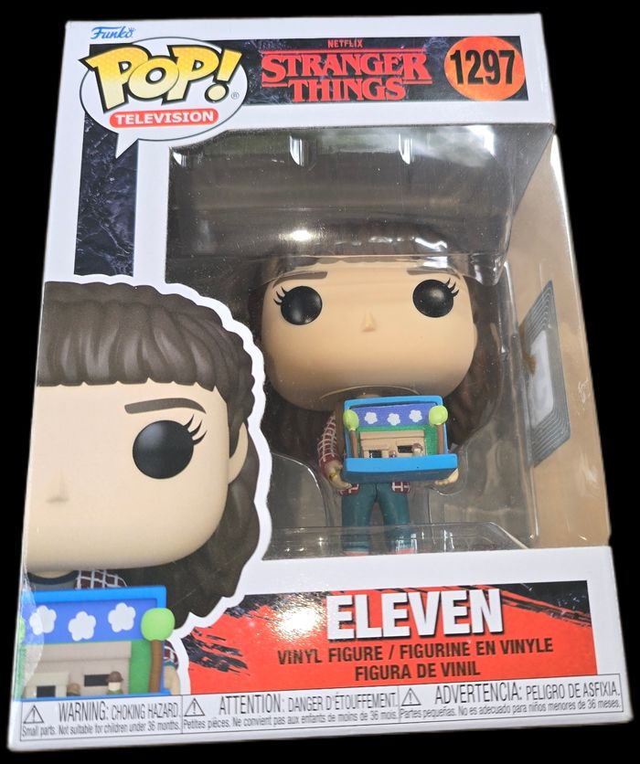 Funko pop eleven 1297 stranger things ..
: