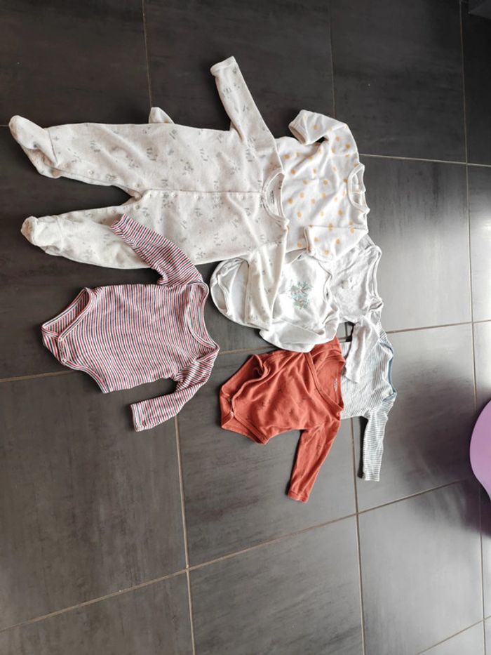 Lot pyjama bodies 9 mois