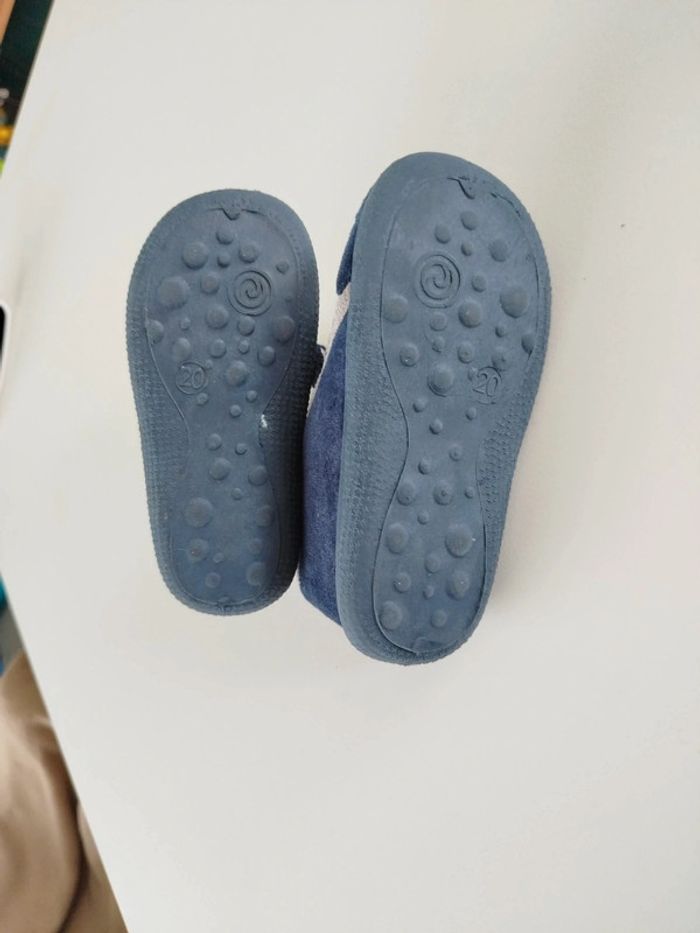 Chaussons taille 20 - photo numéro 5