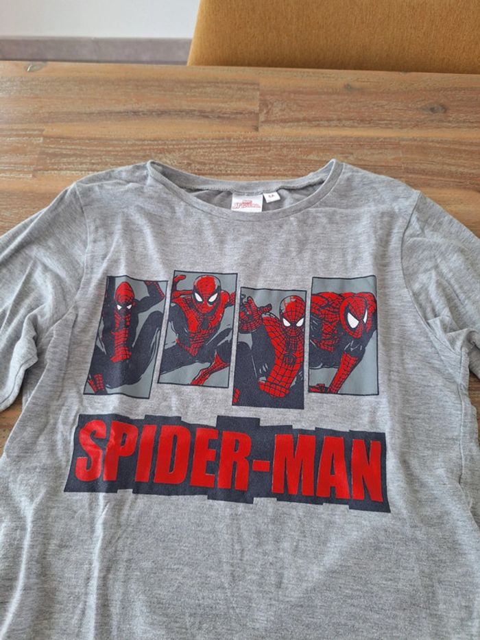 Tee shirt marvel spiderman manches longues 8 ans - photo numéro 2