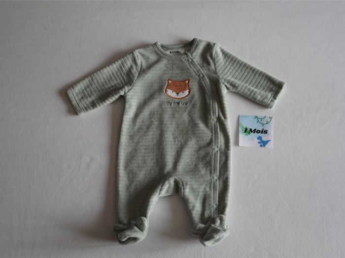 Lot n°3 de 3 Pyjamas velours brodés fantaisies Kiabi Taille : 1 mois - photo numéro 4