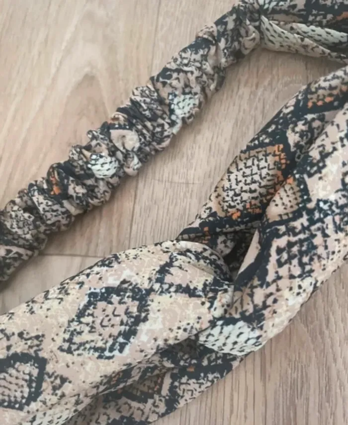 Bandeau cheveux imprimer serpent python hairband  Neuf - photo numéro 3
