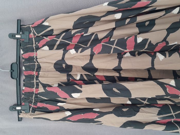 Jupe, - photo numéro 2