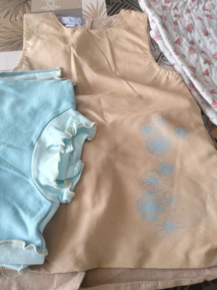 3 robes bleues - photo numéro 5