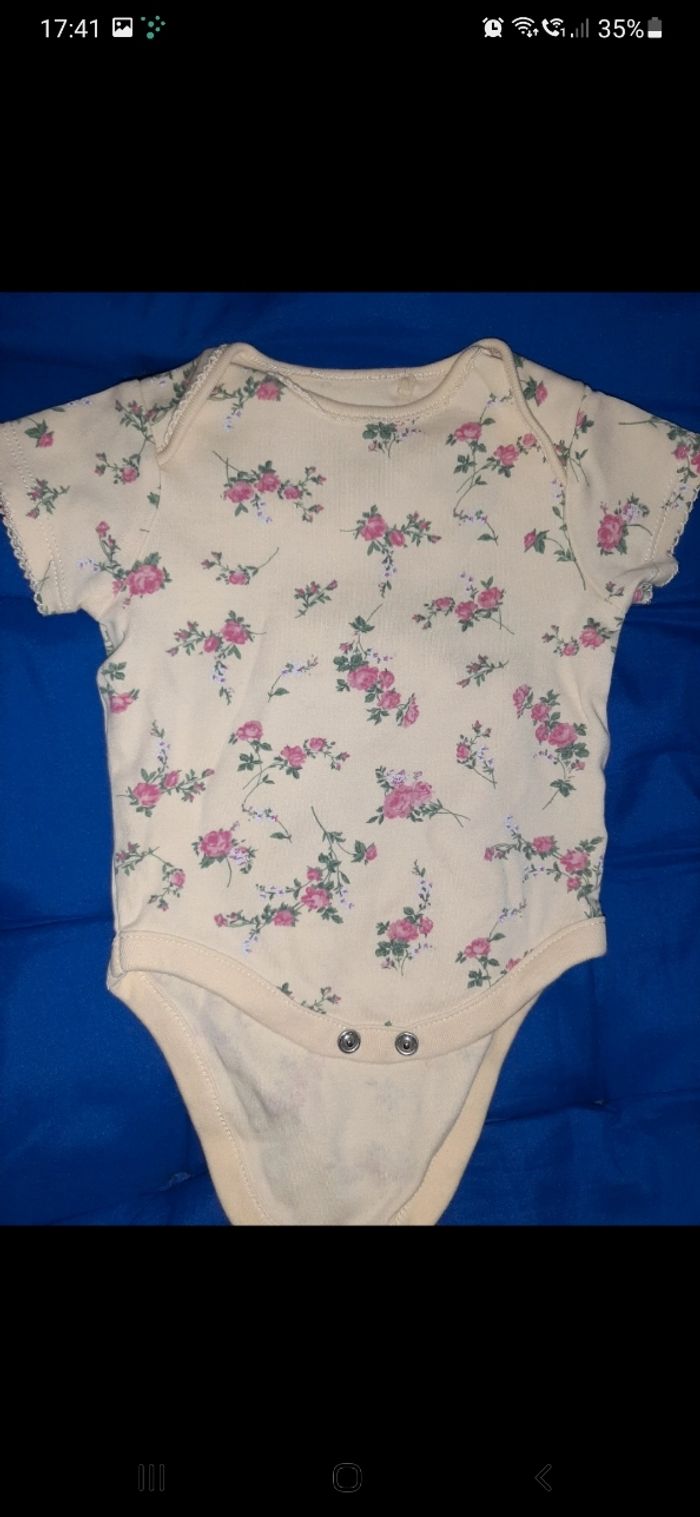 Lot de 5 bodies fille 3 mois (lot n°39) - photo numéro 3