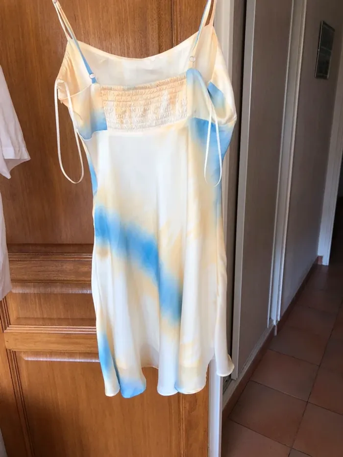Robe Zara en XS - photo numéro 3