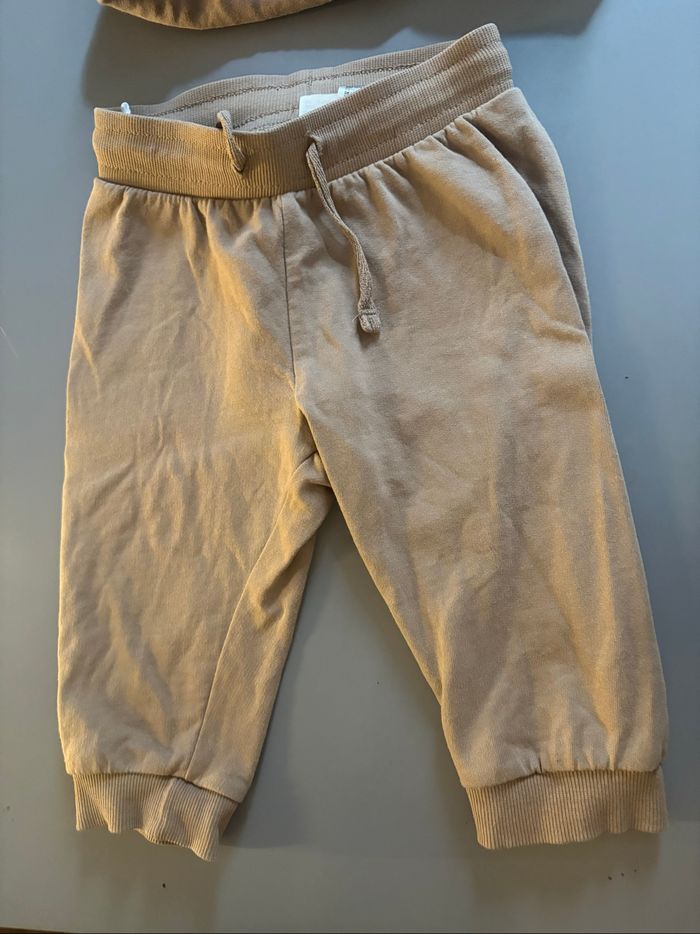 Lot de 2  ensemble jogging 9 mois - photo numéro 2