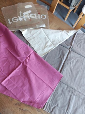 Lot Taie d'oreiller lin et fushia 3suisses