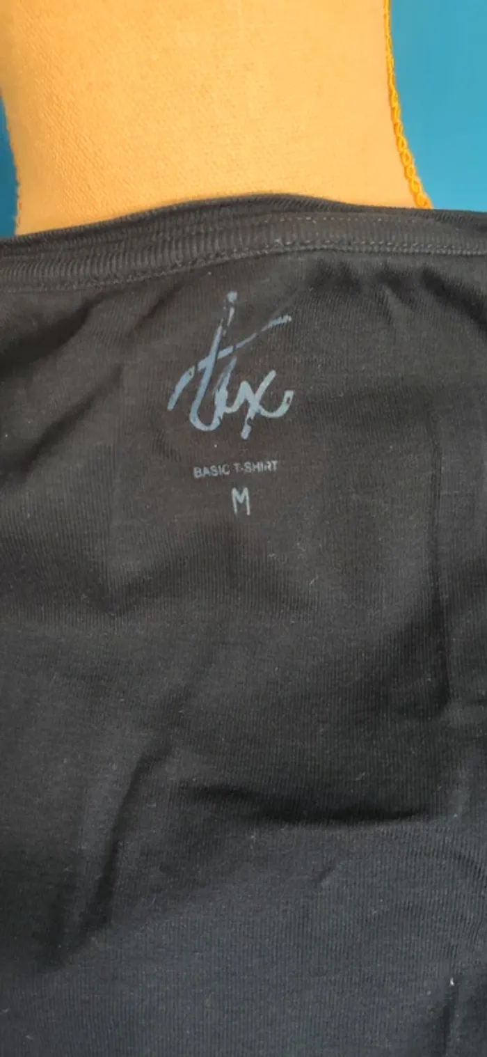 Lot t-shirt noirs - photo numéro 4