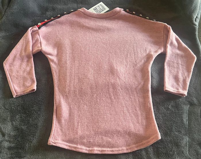 Pull fille 8 ans ne taille pas grand neuf et étiqueté - photo numéro 3