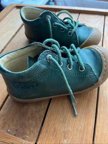 Chaussures bottines taille 22 cuir