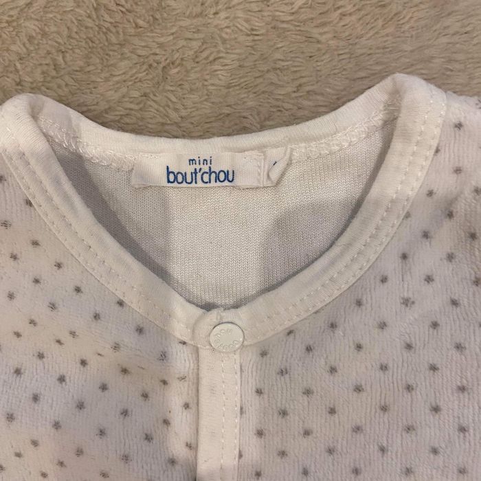 Pyjama en velours, bébé 1 mois. - photo numéro 2