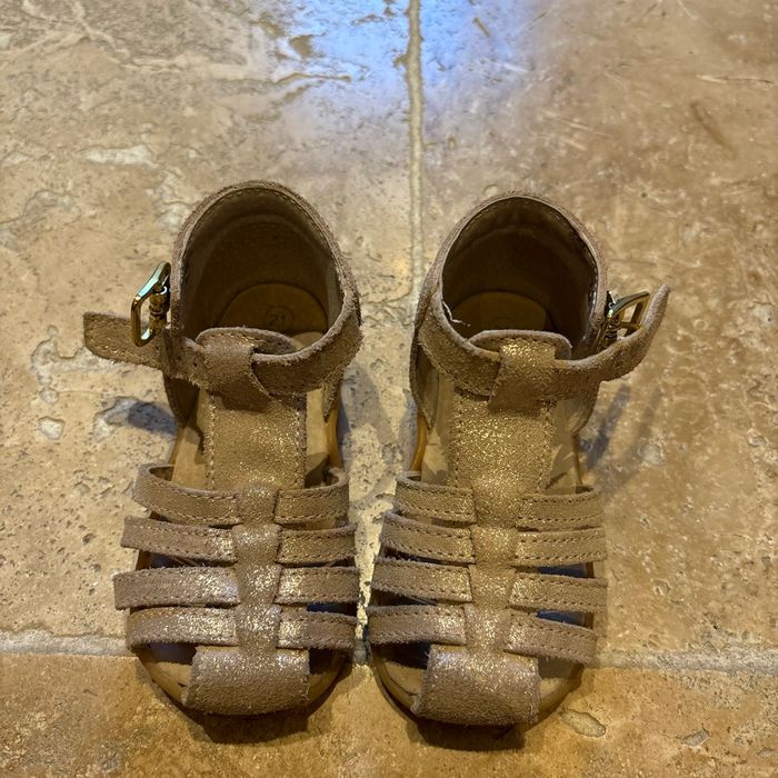 Sandales filles taille 21 - photo numéro 2