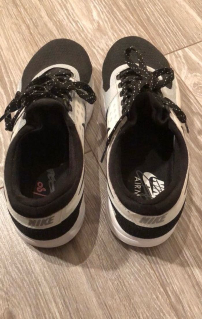 Basket Nike taille 39 - photo numéro 2