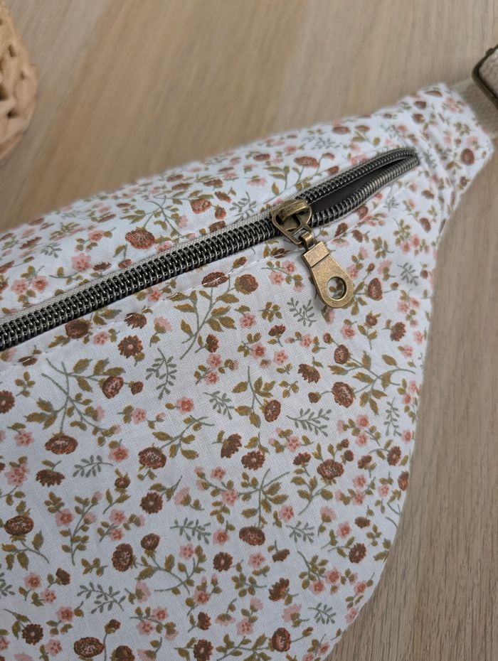 Sac banane femme fleuri - photo numéro 4