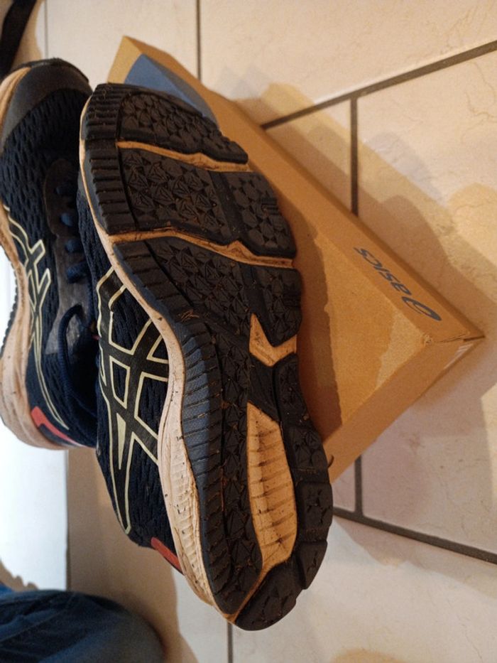 Baskets Asics GT-1000 taille 35,5 - photo numéro 7
