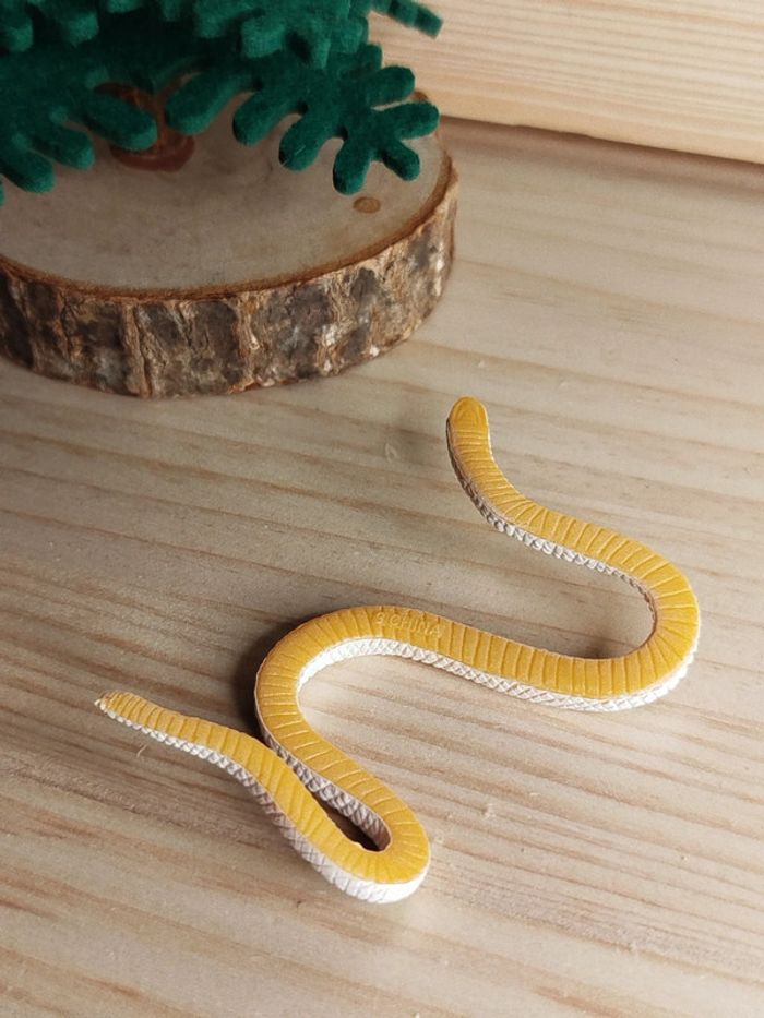 Figurine serpent blanc et vert Animal de la savane - photo numéro 3