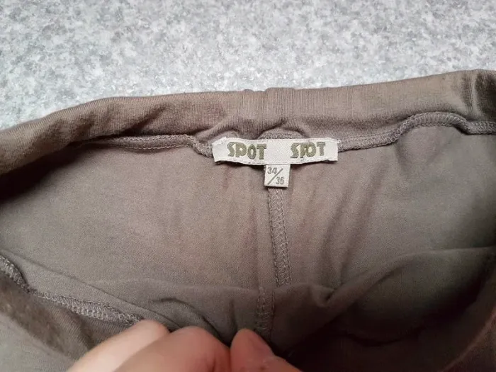 Legging sport taille 34/36
Très bon état peu porté - photo numéro 3