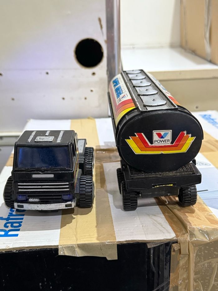 Jouet camion et remorque vintage - photo numéro 4