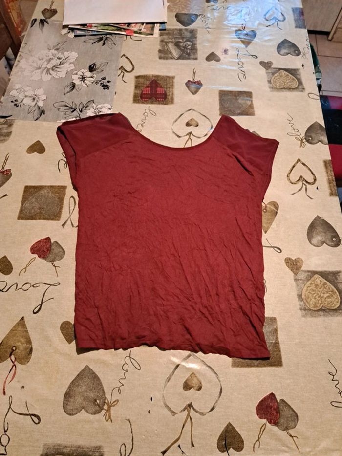 T-shirt femme taille 38 , cache cache