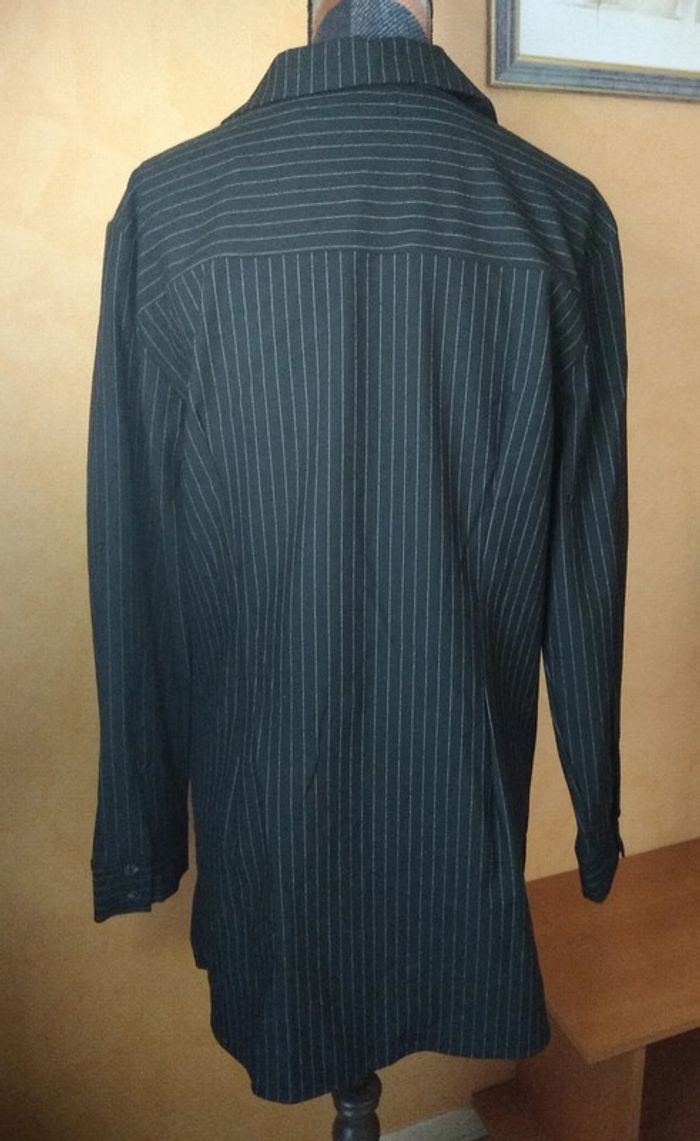 Chemise noire fines rayures blanches - photo numéro 4