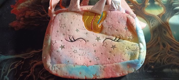Sac banboulière licorne fille et son lot de jouets - photo numéro 7