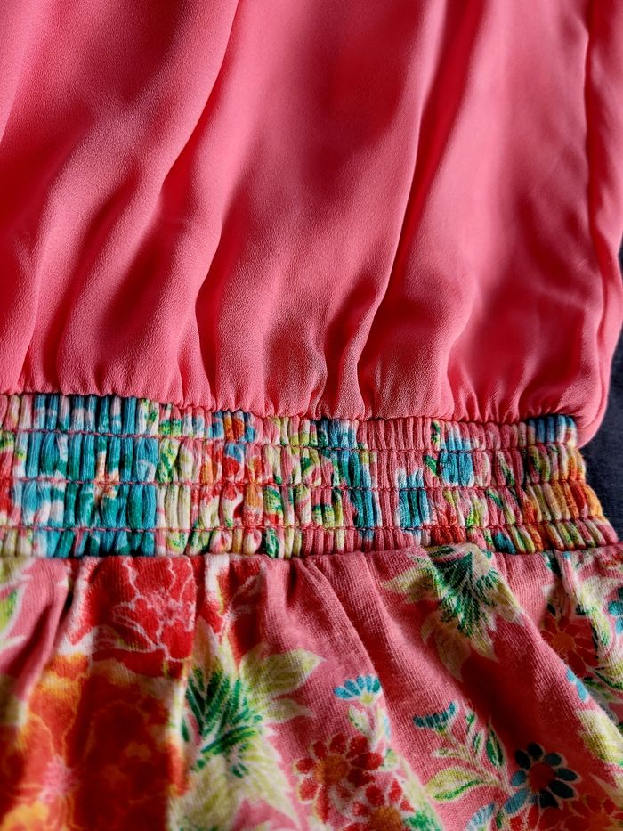 Combinaison rose saumon et fleurs GUESS - photo numéro 3