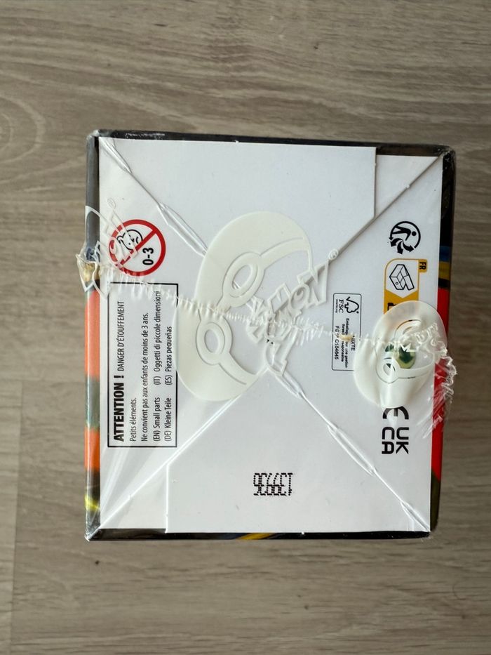 Demie display Pokémon Flammes Fantasmagoriques Me2 Défaut scellage. - photo numéro 6