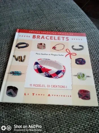 Livre pour fabriquer des bracelets