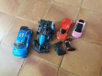 Jouets voitures pour pièces détachées