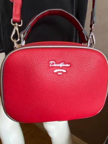 Sac à main 👜 porté épaules rouge petit mais spacieux  Davis Jones