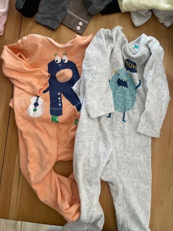 Lot 2 pyjamas velours 9 mois