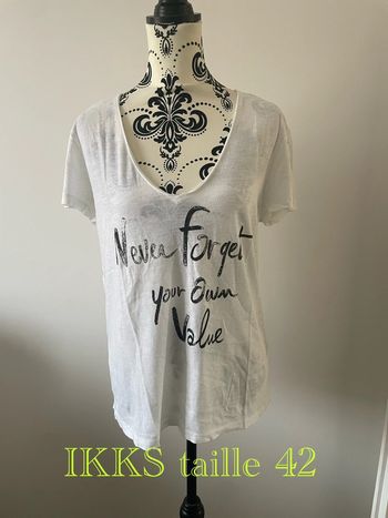 T-shirt à manches courtes blanc motif écriture noir IKKS taille 42