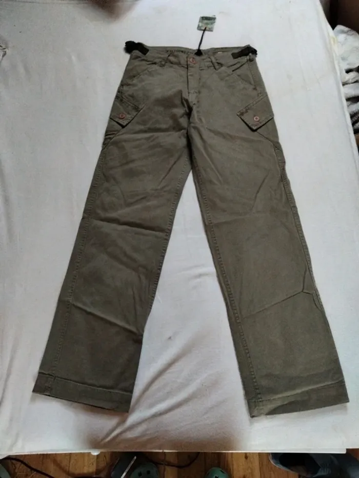 Pantalon Kiliwatch taille 37