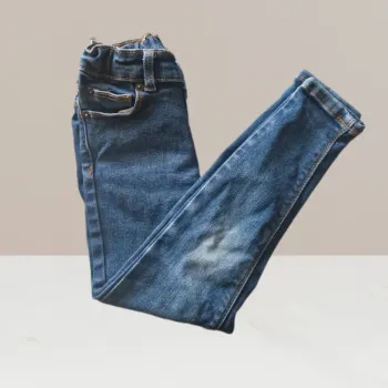Superbe jeans bleu - Kiabi - Taille 5 ans