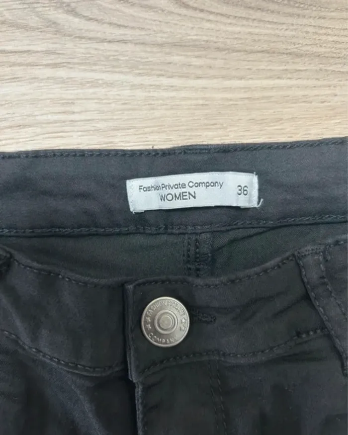 Jean noire taille 36 - photo numéro 5