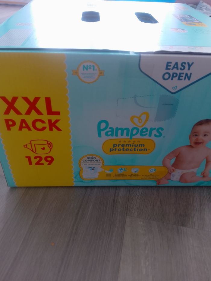 129  couches taille  3  Pampers premium protection