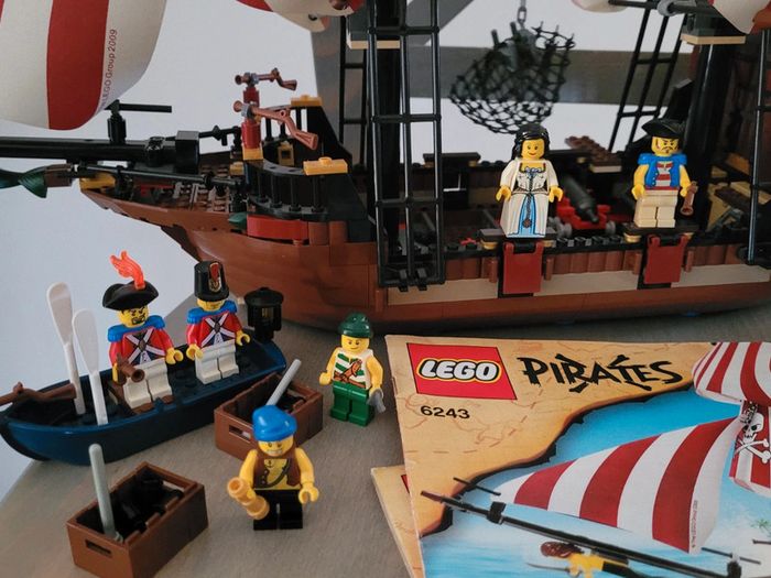 Lego le bateau pirate Brickbeard's Bounty 6243 - photo numéro 3