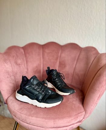 Sneakers Nike Air Presto Ultra Flyknit en très bon état, taille EU 36.