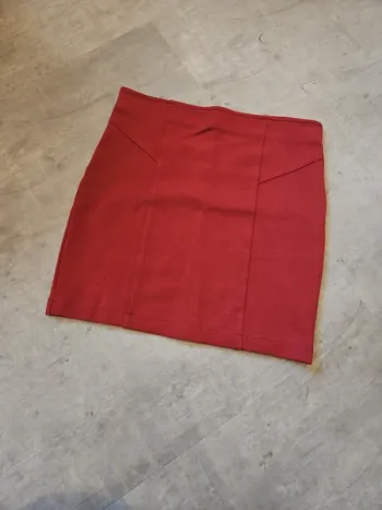 Mini jupe bordeaux