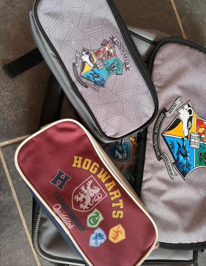 Cartable Harry Potter + 2 trousses - photo numéro 9