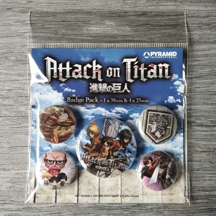 Attack On Titan : Pack 5 badges