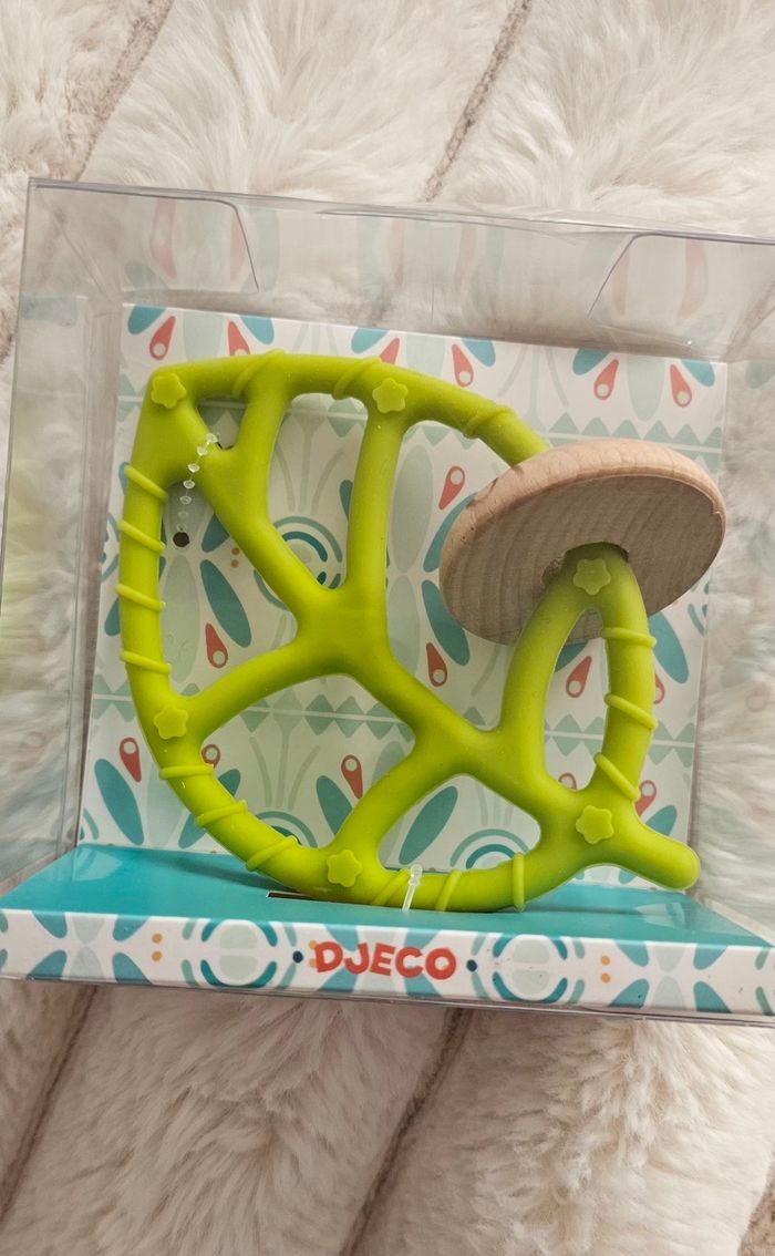 Anneau de dentition en silicone Djeco Neuf