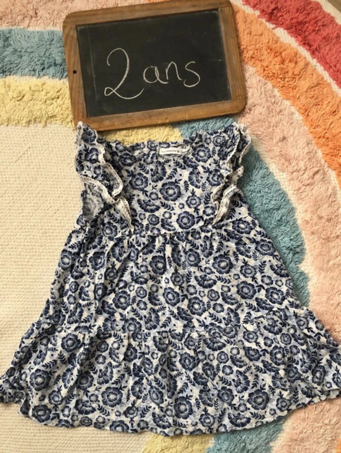 Robe détail dentelle lulu castagnette